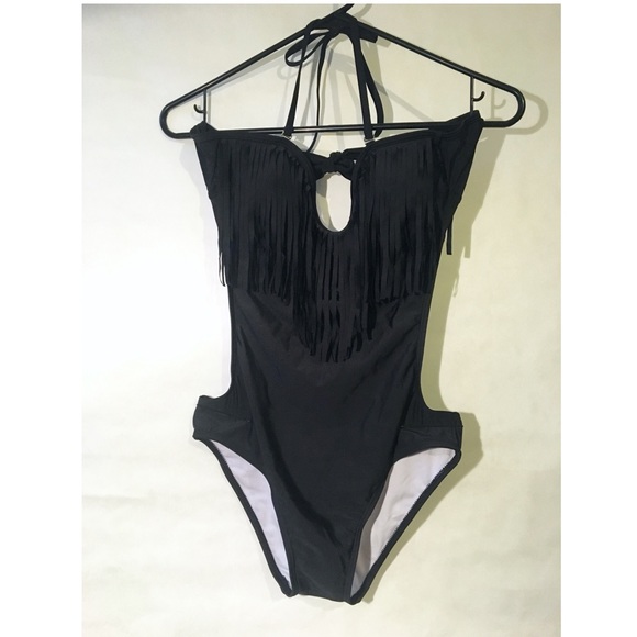 One piece bathing suit - Picture 1 of 2